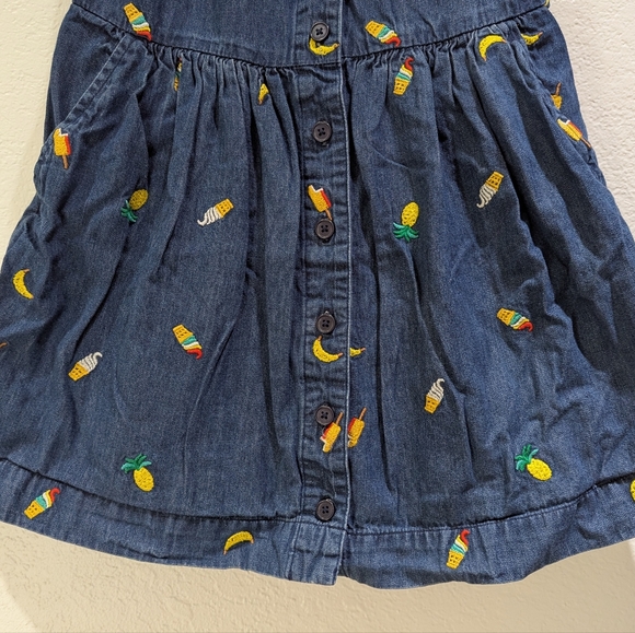 Hanna Andersson Chasing Summer Button Up Chambray Denim Embroidered Dress 5T - Picture 2 of 11